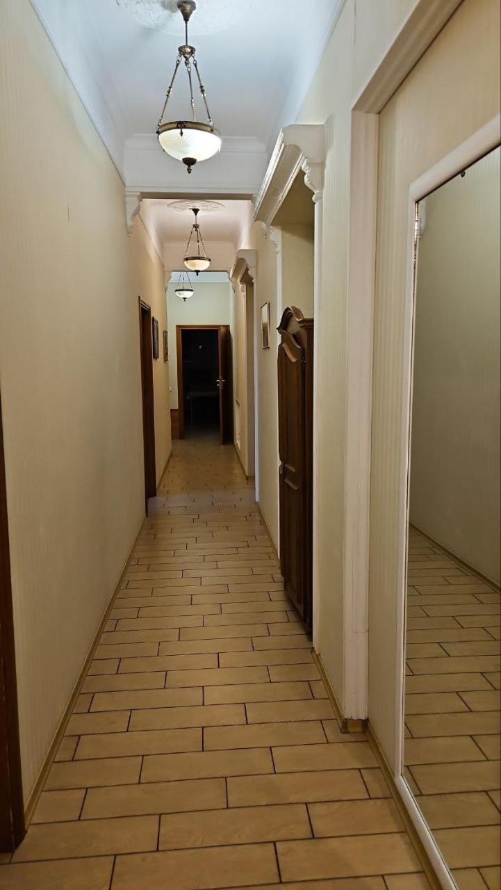 Bessarabka Apartments Kiev Ngoại thất bức ảnh